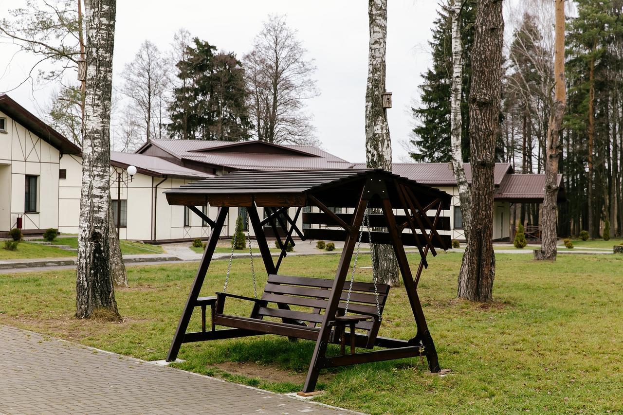 Baza Otdykha Chaika Hotel Zhodzina Exterior photo