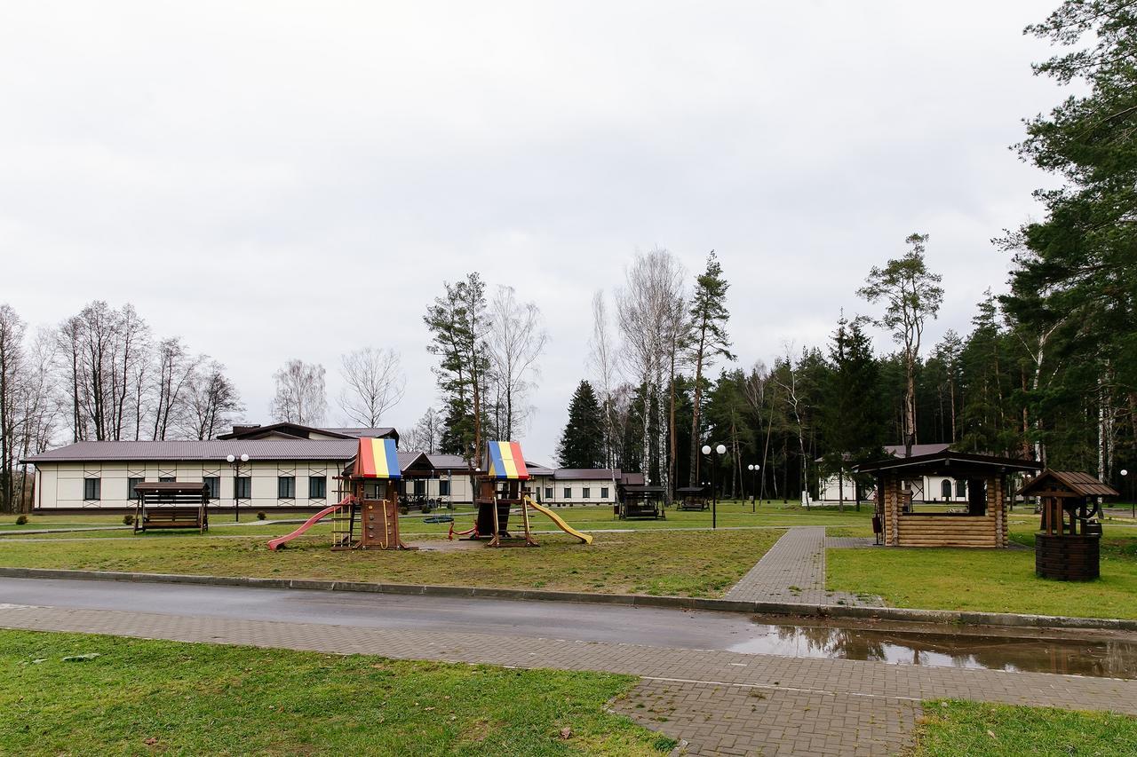 Baza Otdykha Chaika Hotel Zhodzina Exterior photo